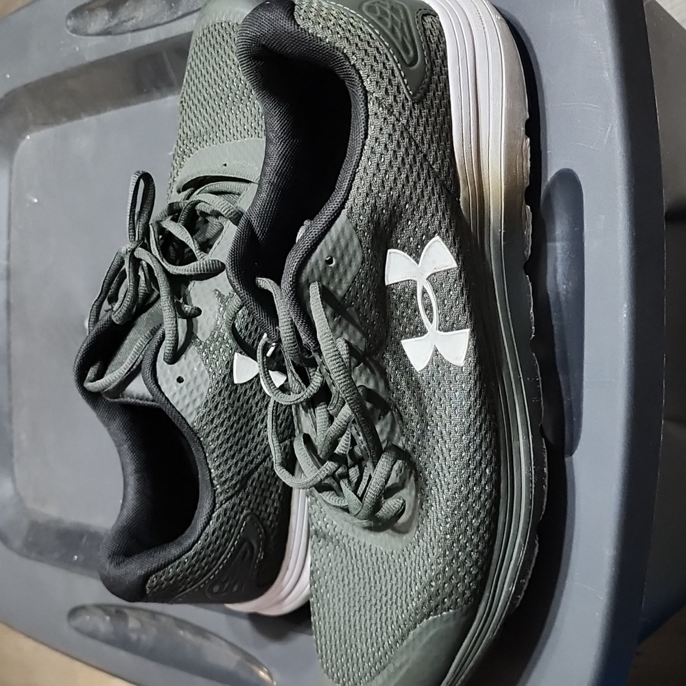 Men's Under Armour Surge